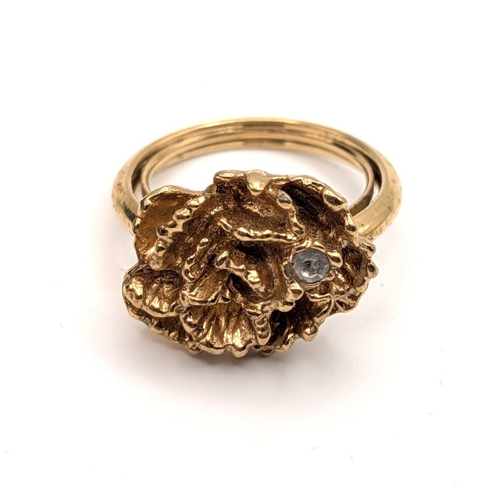 Avon Vintage Gold Tone Textured Carnation Flower Rhinestone Adjustable Ring